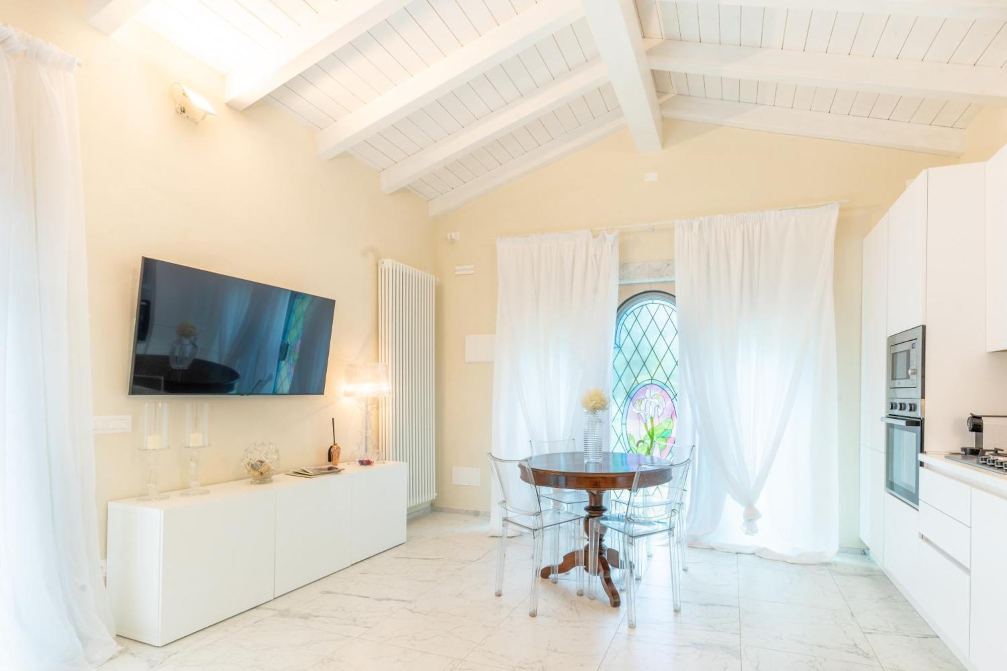 Villa Vittoria - Lusso Con Piscina, Tennis, Jacuzzi E Palestra Лукка Екстер'єр фото