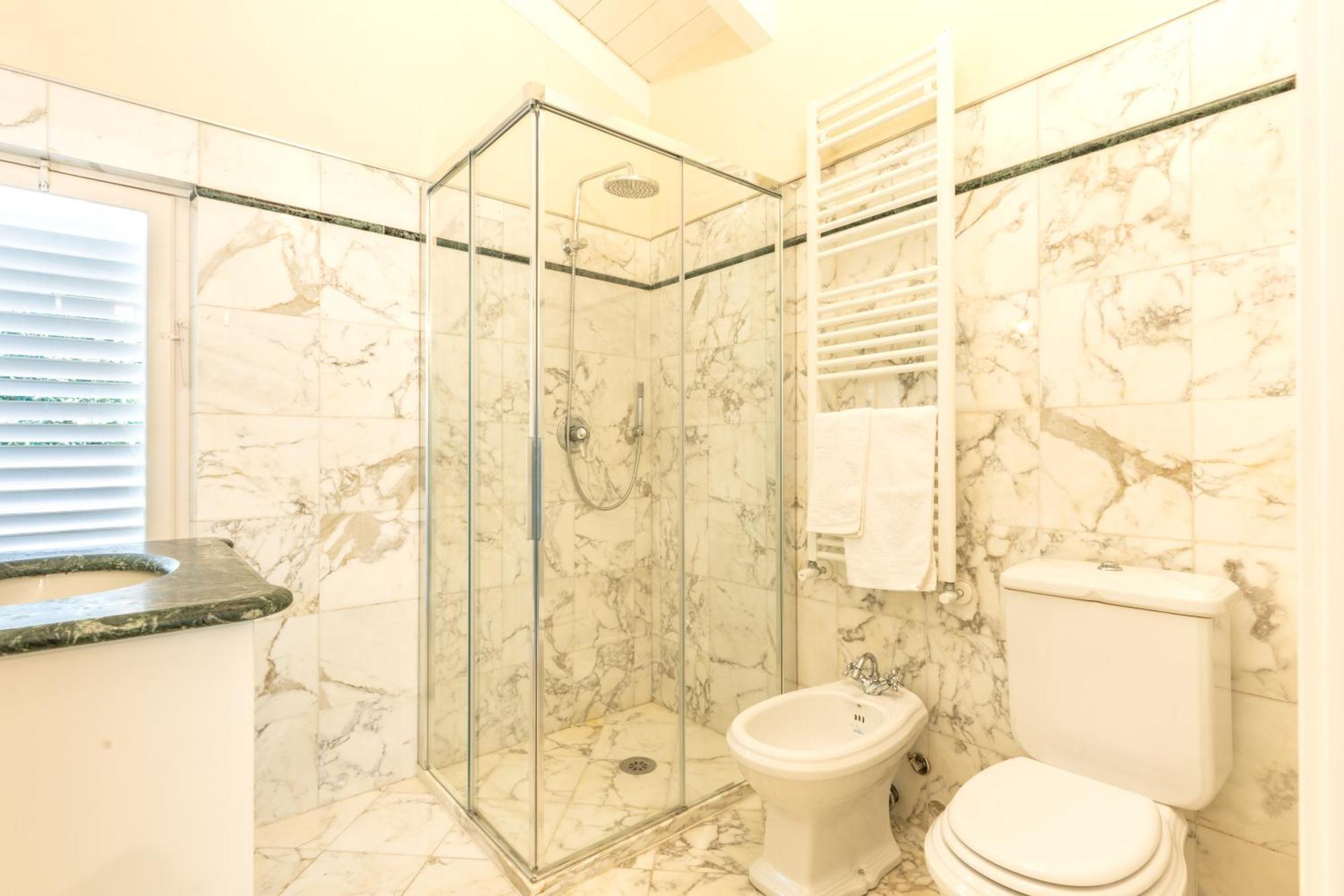 Villa Vittoria - Lusso Con Piscina, Tennis, Jacuzzi E Palestra Лукка Екстер'єр фото